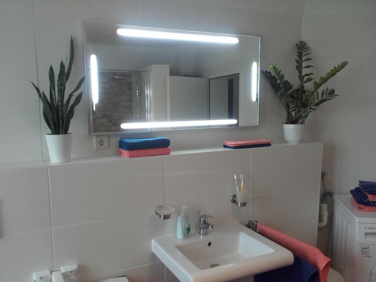 Joys Ferienwohnung Oberhausen  Exterior foto